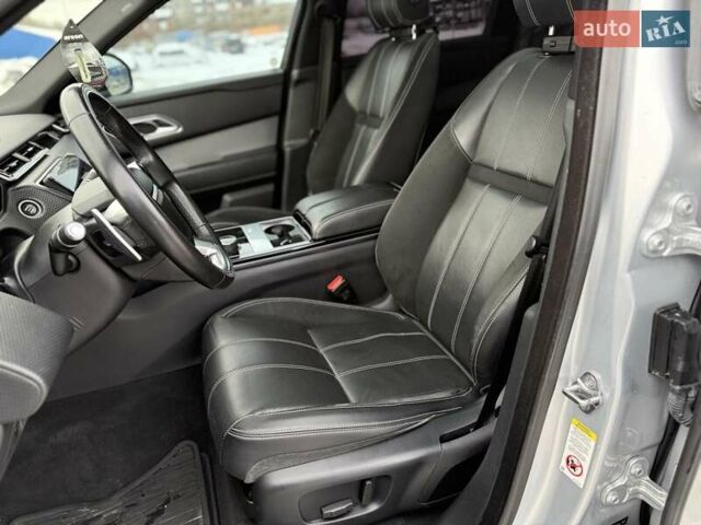 Сірий Ленд Ровер Рендж Ровер Велар, об'ємом двигуна 2 л та пробігом 130 тис. км за 34650 $, фото 25 на Automoto.ua