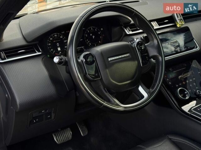 Серый Ленд Ровер Рендж Ровер Велар, объемом двигателя 3 л и пробегом 242 тыс. км за 25999 $, фото 41 на Automoto.ua