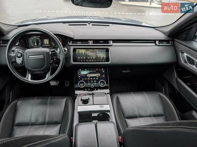 Серый Ленд Ровер Рендж Ровер Велар, объемом двигателя 3 л и пробегом 242 тыс. км за 29999 $, фото 47 на Automoto.ua