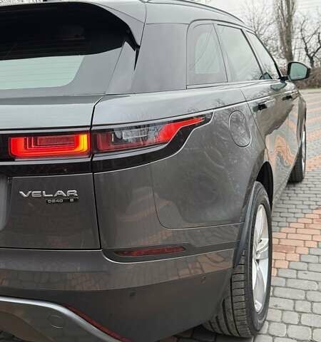 Серый Ленд Ровер Рендж Ровер Велар, объемом двигателя 2 л и пробегом 102 тыс. км за 37500 $, фото 16 на Automoto.ua