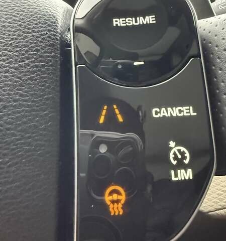 Серый Ленд Ровер Рендж Ровер Велар, объемом двигателя 2 л и пробегом 102 тыс. км за 37500 $, фото 43 на Automoto.ua