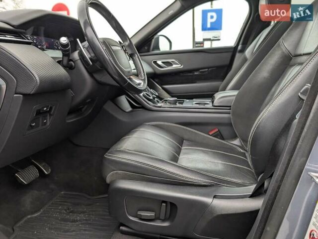 Серый Ленд Ровер Рендж Ровер Велар, объемом двигателя 3 л и пробегом 242 тыс. км за 29999 $, фото 55 на Automoto.ua