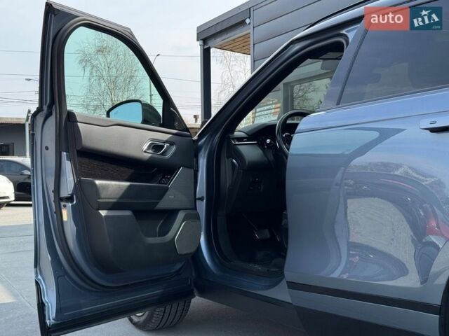 Серый Ленд Ровер Рендж Ровер Велар, объемом двигателя 3 л и пробегом 242 тыс. км за 25999 $, фото 32 на Automoto.ua