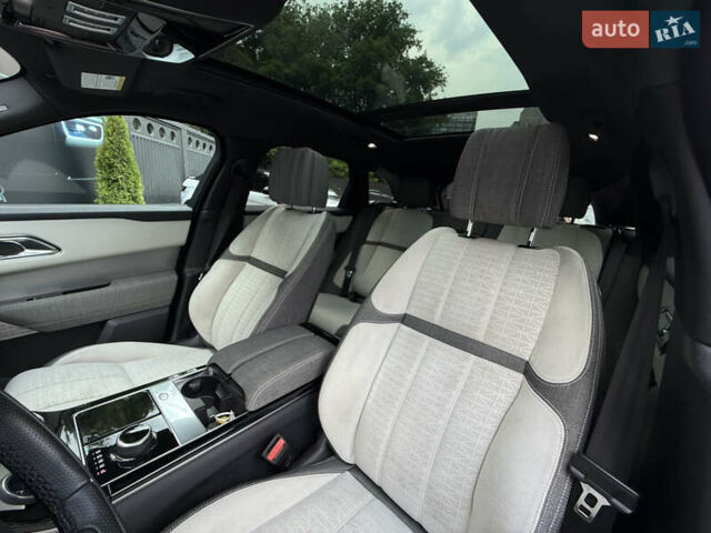 Сірий Ленд Ровер Рендж Ровер Велар, об'ємом двигуна 2 л та пробігом 30 тис. км за 39999 $, фото 42 на Automoto.ua
