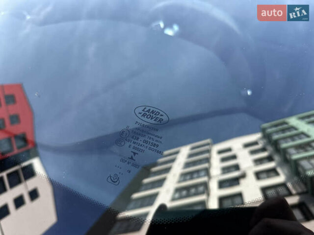 Сірий Ленд Ровер Рендж Ровер Велар, об'ємом двигуна 2 л та пробігом 174 тис. км за 34800 $, фото 16 на Automoto.ua