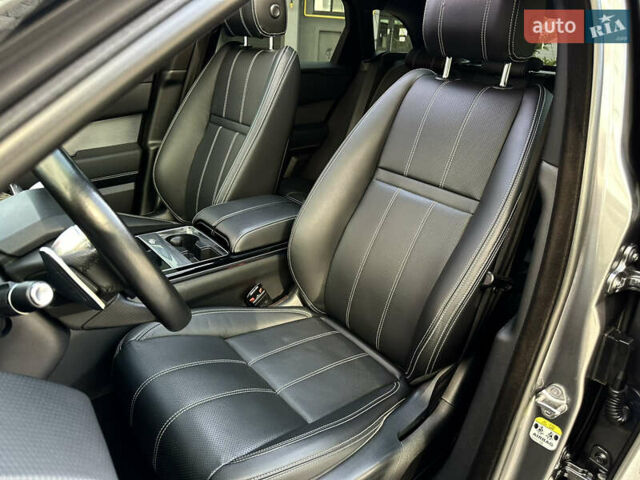 Сірий Ленд Ровер Рендж Ровер Велар, об'ємом двигуна 2 л та пробігом 174 тис. км за 34800 $, фото 43 на Automoto.ua