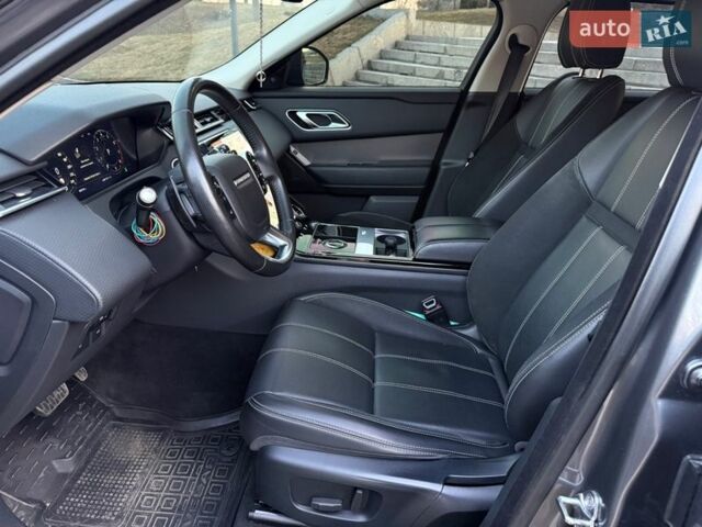 Серый Ленд Ровер Рендж Ровер Велар, объемом двигателя 2 л и пробегом 69 тыс. км за 40500 $, фото 15 на Automoto.ua