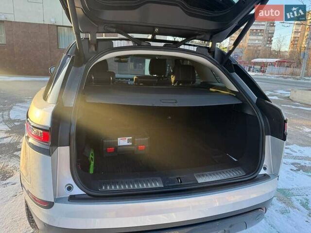 Сірий Ленд Ровер Рендж Ровер Велар, об'ємом двигуна 2 л та пробігом 130 тис. км за 34000 $, фото 8 на Automoto.ua