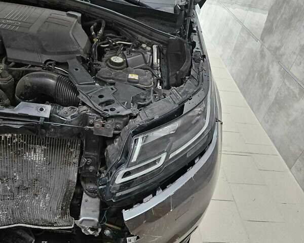 Серый Ленд Ровер Рендж Ровер Велар, объемом двигателя 2.99 л и пробегом 137 тыс. км за 26300 $, фото 18 на Automoto.ua