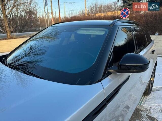 Сірий Ленд Ровер Рендж Ровер Велар, об'ємом двигуна 2 л та пробігом 130 тис. км за 34000 $, фото 13 на Automoto.ua