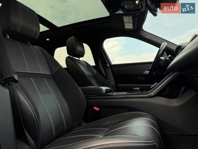 Серый Ленд Ровер Рендж Ровер Велар, объемом двигателя 3 л и пробегом 242 тыс. км за 25999 $, фото 85 на Automoto.ua