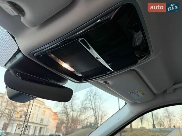 Серый Ленд Ровер Рендж Ровер Велар, объемом двигателя 2 л и пробегом 69 тыс. км за 40500 $, фото 14 на Automoto.ua