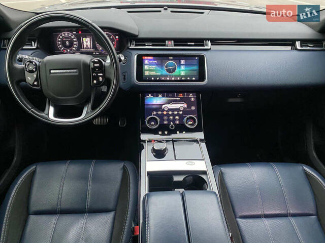 Сірий Ленд Ровер Рендж Ровер Велар, об'ємом двигуна 2 л та пробігом 103 тис. км за 35300 $, фото 14 на Automoto.ua