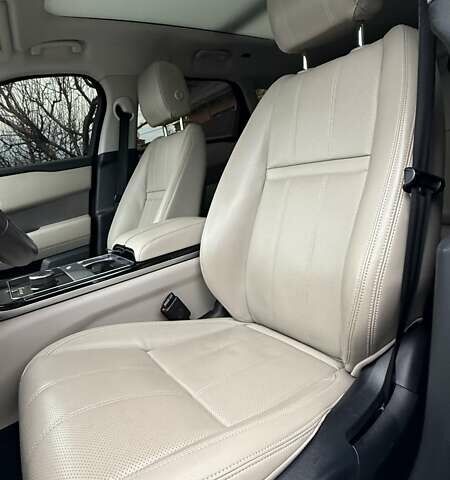 Серый Ленд Ровер Рендж Ровер Велар, объемом двигателя 2 л и пробегом 102 тыс. км за 37500 $, фото 57 на Automoto.ua