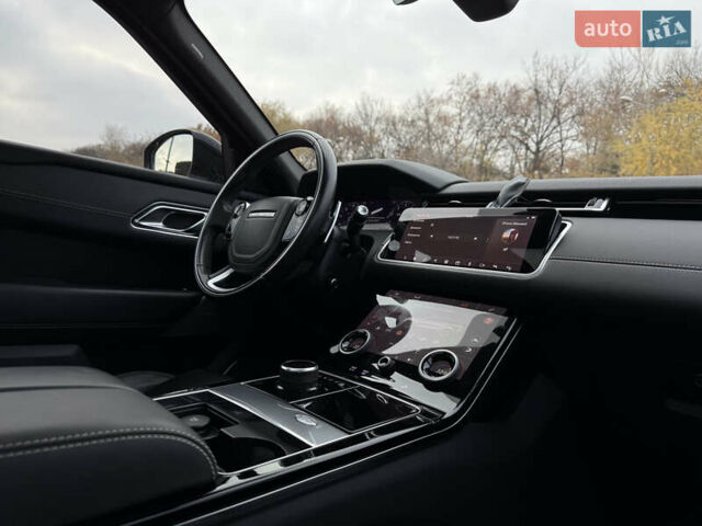 Серый Ленд Ровер Рендж Ровер Велар, объемом двигателя 3 л и пробегом 102 тыс. км за 38000 $, фото 32 на Automoto.ua