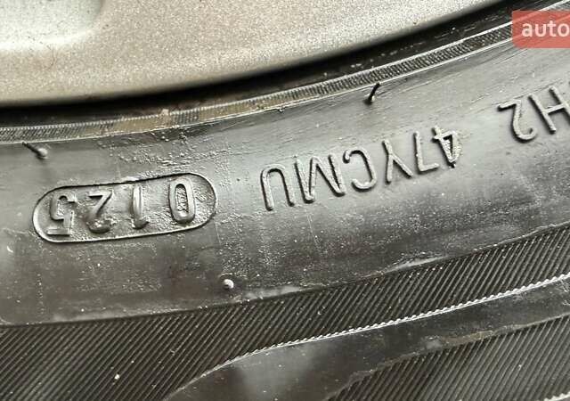 Серый Ленд Ровер Рендж Ровер Велар, объемом двигателя 2 л и пробегом 102 тыс. км за 37500 $, фото 17 на Automoto.ua