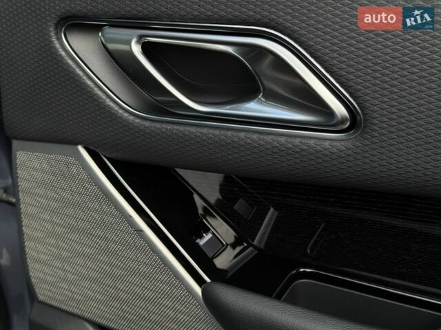 Серый Ленд Ровер Рендж Ровер Велар, объемом двигателя 3 л и пробегом 242 тыс. км за 25999 $, фото 74 на Automoto.ua