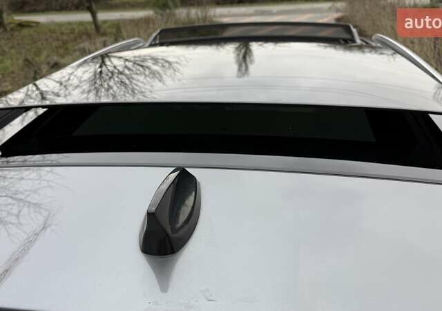 Серый Ленд Ровер Рендж Ровер Велар, объемом двигателя 2 л и пробегом 102 тыс. км за 37500 $, фото 32 на Automoto.ua