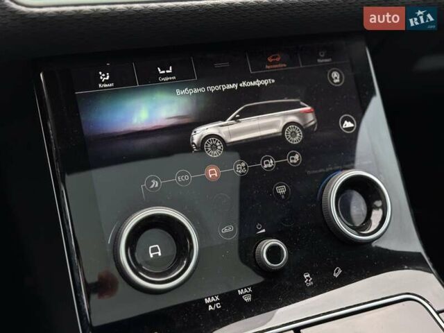 Серый Ленд Ровер Рендж Ровер Велар, объемом двигателя 2 л и пробегом 130 тыс. км за 34650 $, фото 42 на Automoto.ua