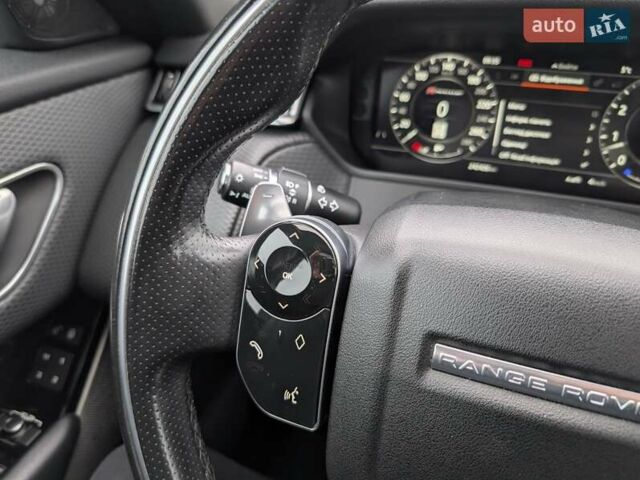Серый Ленд Ровер Рендж Ровер Велар, объемом двигателя 3 л и пробегом 242 тыс. км за 29999 $, фото 66 на Automoto.ua