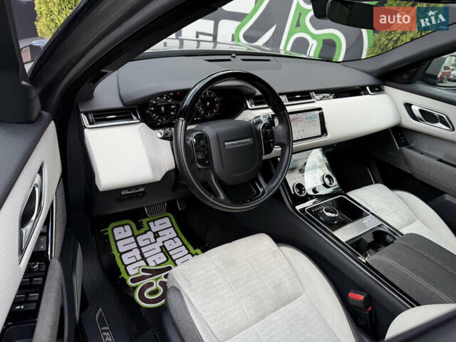 Сірий Ленд Ровер Рендж Ровер Велар, об'ємом двигуна 2 л та пробігом 30 тис. км за 39999 $, фото 48 на Automoto.ua
