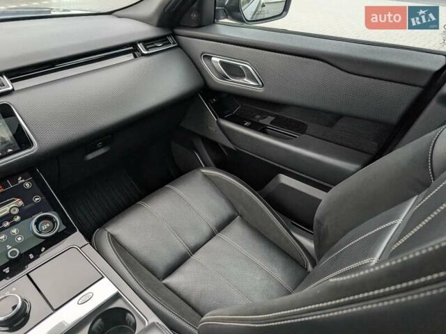 Серый Ленд Ровер Рендж Ровер Велар, объемом двигателя 3 л и пробегом 242 тыс. км за 29999 $, фото 50 на Automoto.ua