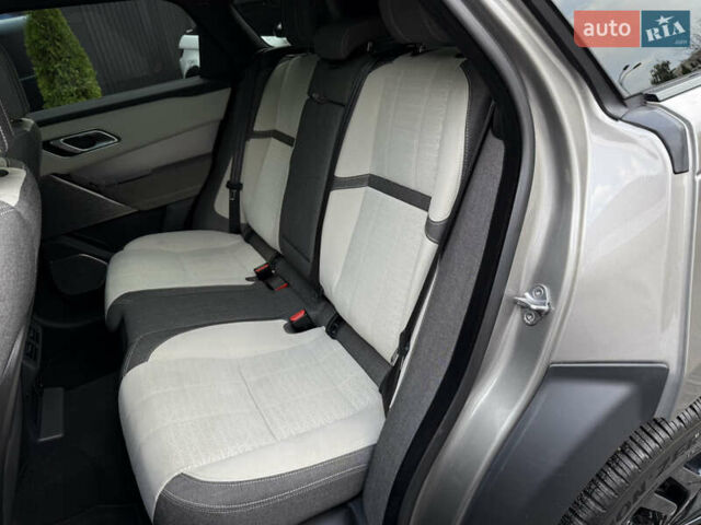 Сірий Ленд Ровер Рендж Ровер Велар, об'ємом двигуна 2 л та пробігом 30 тис. км за 39999 $, фото 40 на Automoto.ua