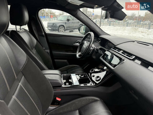 Серый Ленд Ровер Рендж Ровер Велар, объемом двигателя 2 л и пробегом 150 тыс. км за 35000 $, фото 11 на Automoto.ua