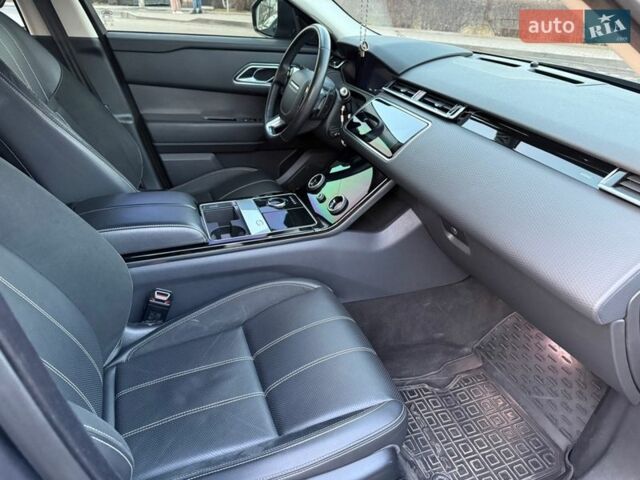 Серый Ленд Ровер Рендж Ровер Велар, объемом двигателя 2 л и пробегом 69 тыс. км за 40500 $, фото 17 на Automoto.ua