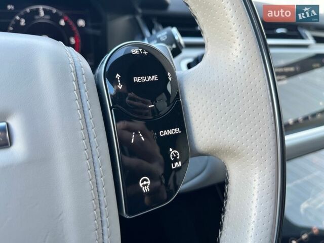 Сірий Ленд Ровер Рендж Ровер Велар, об'ємом двигуна 2 л та пробігом 109 тис. км за 37000 $, фото 33 на Automoto.ua