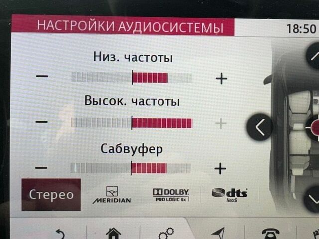 Серый Ленд Ровер Рендж Ровер Велар, объемом двигателя 2 л и пробегом 140 тыс. км за 30500 $, фото 16 на Automoto.ua