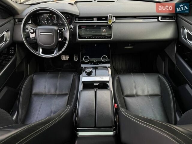Серый Ленд Ровер Рендж Ровер Велар, объемом двигателя 3 л и пробегом 242 тыс. км за 25999 $, фото 68 на Automoto.ua