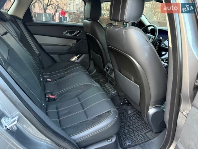 Серый Ленд Ровер Рендж Ровер Велар, объемом двигателя 2 л и пробегом 69 тыс. км за 40500 $, фото 19 на Automoto.ua