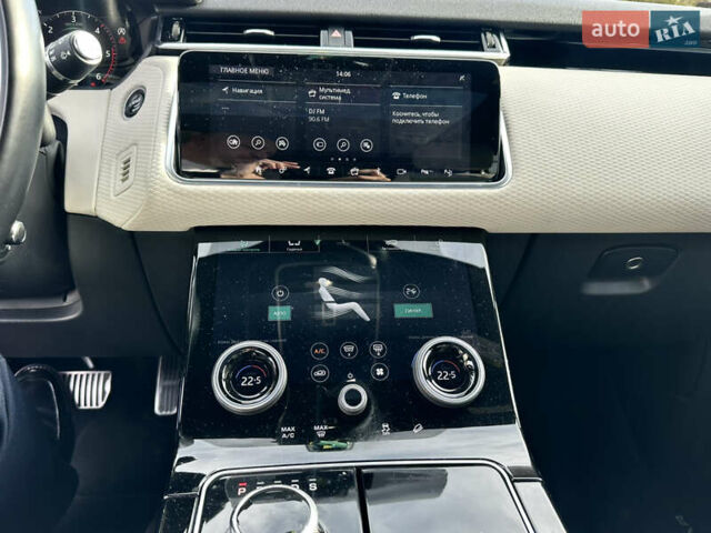 Серый Ленд Ровер Рендж Ровер Велар, объемом двигателя 2 л и пробегом 62 тыс. км за 39900 $, фото 14 на Automoto.ua