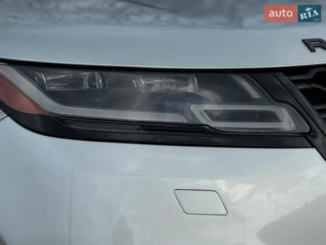 Серый Ленд Ровер Рендж Ровер Велар, объемом двигателя 2 л и пробегом 133 тыс. км за 33100 $, фото 8 на Automoto.ua