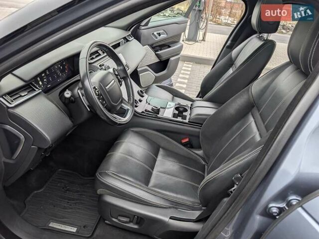 Серый Ленд Ровер Рендж Ровер Велар, объемом двигателя 3 л и пробегом 242 тыс. км за 29999 $, фото 37 на Automoto.ua