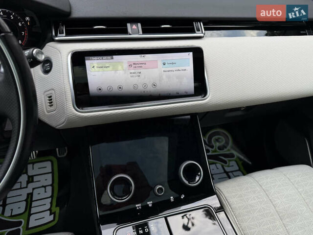 Сірий Ленд Ровер Рендж Ровер Велар, об'ємом двигуна 2 л та пробігом 30 тис. км за 39999 $, фото 29 на Automoto.ua