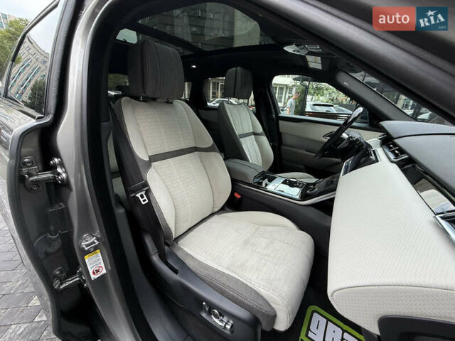 Сірий Ленд Ровер Рендж Ровер Велар, об'ємом двигуна 2 л та пробігом 30 тис. км за 39999 $, фото 52 на Automoto.ua