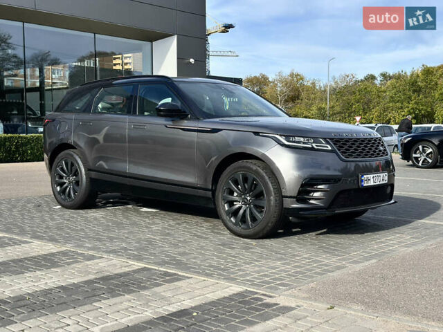 Серый Ленд Ровер Рендж Ровер Велар, объемом двигателя 2 л и пробегом 62 тыс. км за 39900 $, фото 2 на Automoto.ua