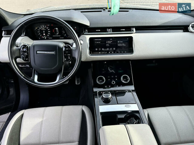 Серый Ленд Ровер Рендж Ровер Велар, объемом двигателя 2 л и пробегом 62 тыс. км за 39900 $, фото 20 на Automoto.ua