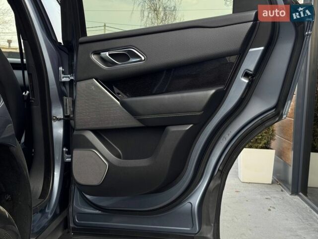 Серый Ленд Ровер Рендж Ровер Велар, объемом двигателя 3 л и пробегом 242 тыс. км за 25999 $, фото 73 на Automoto.ua