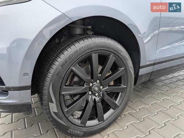 Серый Ленд Ровер Рендж Ровер Велар, объемом двигателя 3 л и пробегом 242 тыс. км за 29999 $, фото 25 на Automoto.ua