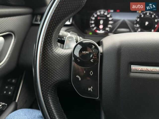 Серый Ленд Ровер Рендж Ровер Велар, объемом двигателя 2 л и пробегом 130 тыс. км за 34650 $, фото 30 на Automoto.ua