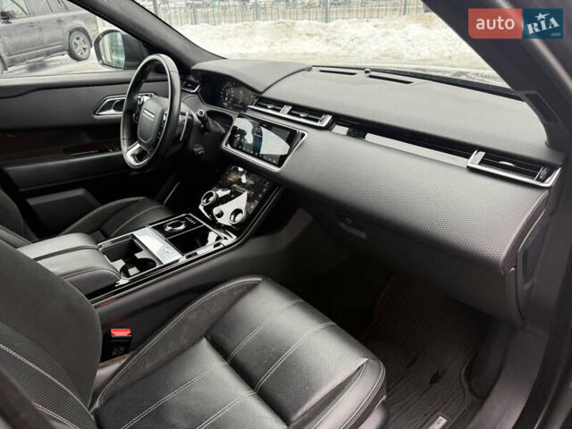 Серый Ленд Ровер Рендж Ровер Велар, объемом двигателя 2 л и пробегом 150 тыс. км за 35000 $, фото 10 на Automoto.ua