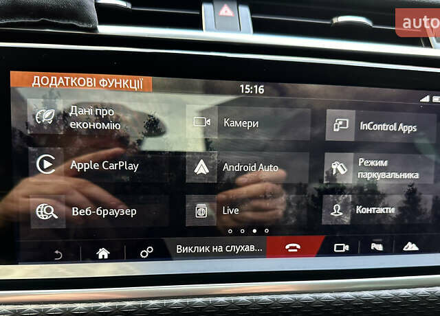 Сірий Ленд Ровер Рендж Ровер Велар, об'ємом двигуна 2 л та пробігом 174 тис. км за 34800 $, фото 34 на Automoto.ua