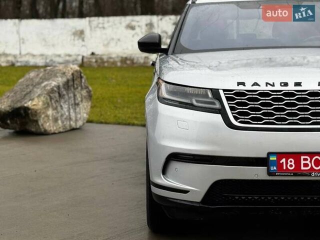 Серый Ленд Ровер Рендж Ровер Велар, объемом двигателя 2 л и пробегом 98 тыс. км за 33700 $, фото 2 на Automoto.ua