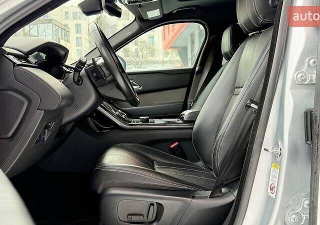 Серый Ленд Ровер Рендж Ровер Велар, объемом двигателя 2 л и пробегом 92 тыс. км за 32900 $, фото 10 на Automoto.ua