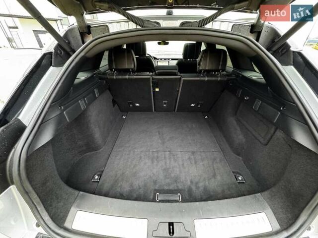 Серый Ленд Ровер Рендж Ровер Велар, объемом двигателя 2 л и пробегом 98 тыс. км за 33700 $, фото 21 на Automoto.ua