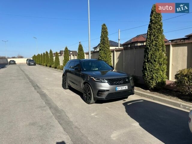 Сірий Ленд Ровер Рендж Ровер Велар, об'ємом двигуна 2 л та пробігом 99 тис. км за 33800 $, фото 4 на Automoto.ua