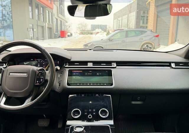 Серый Ленд Ровер Рендж Ровер Велар, объемом двигателя 2 л и пробегом 92 тыс. км за 32900 $, фото 21 на Automoto.ua
